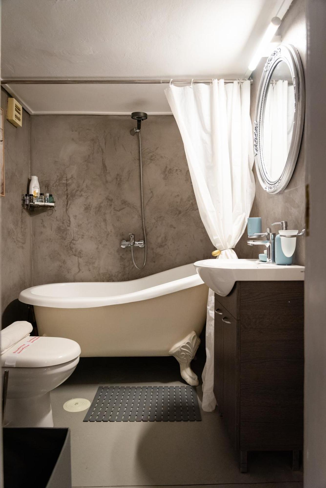 Koukaki Urban Retreat, Steps From The Acropolis Apartment Athena Bagian luar foto
